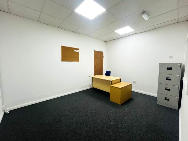 Small Office to Rent in Park Royal NW10