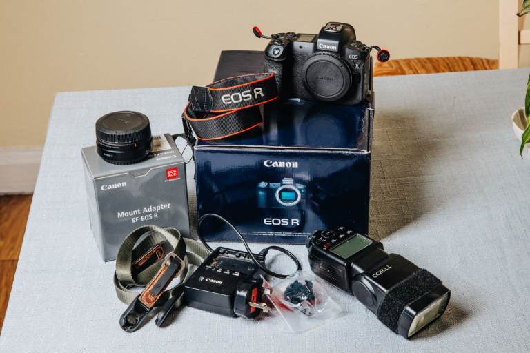 Canon EOS R Full Frame Mirrorless + Canon EF-R Adapter + Godox Flash