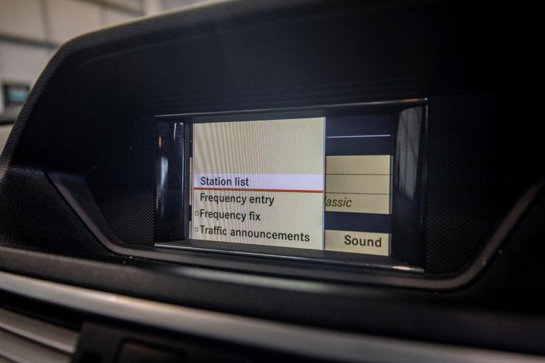 2009 Mercedes-Benz E Class E220 CDI BlueEFFICIENCY SE 4dr Tip Auto SALOON DIESEL Automatic