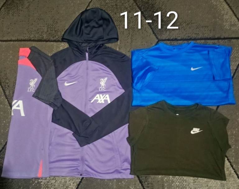 Kids Nike Liverpool Football Kit & Training Tops – Age 11-12