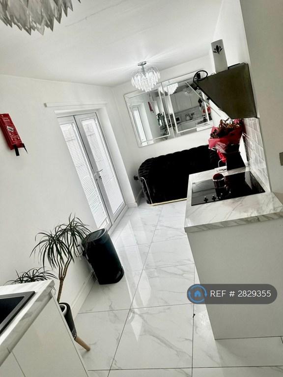 1 bedroom in Church Road, Birmingham, B31 (#2829355)