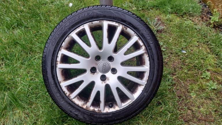 Audi A4 B7 Spare alloy wheel tyre 235/45/17