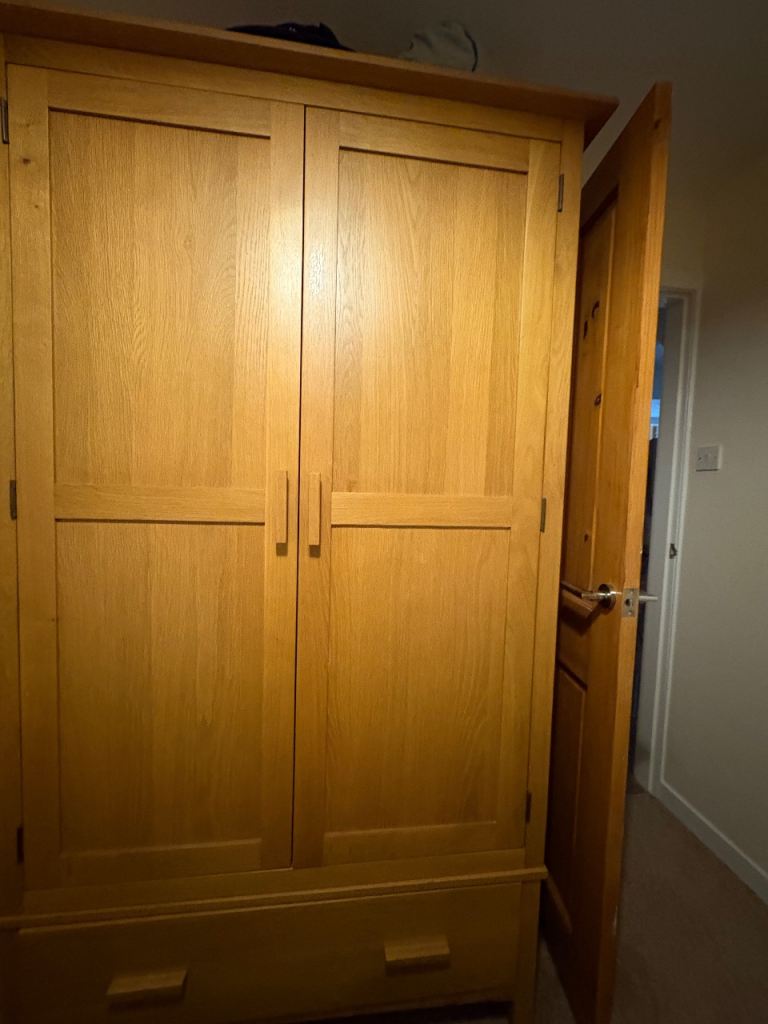 Solid oak wardrobe 