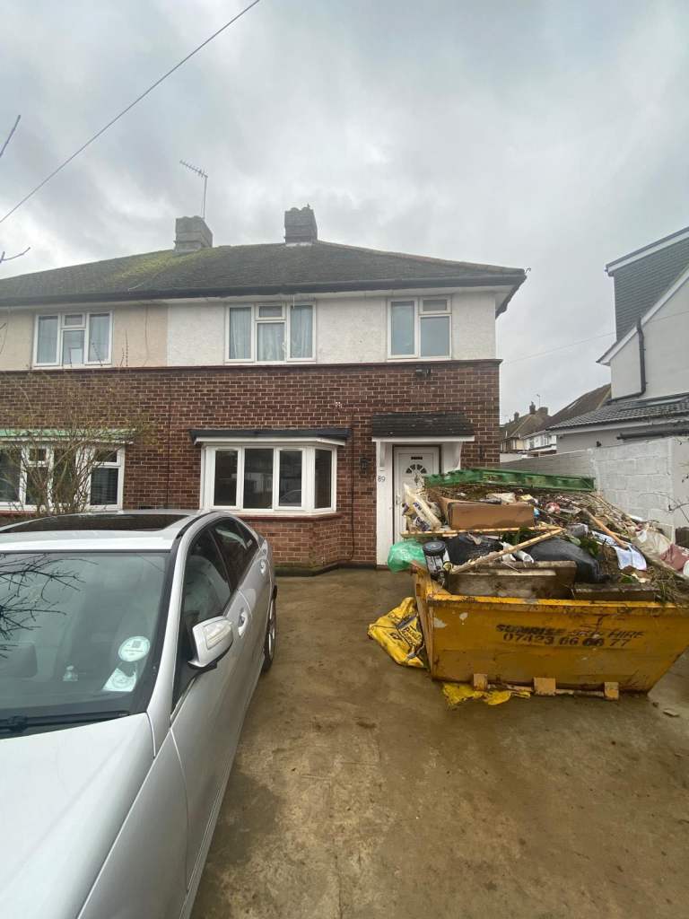 4 bedrooms newly refurbished house is available to rent in Hayes UB4 