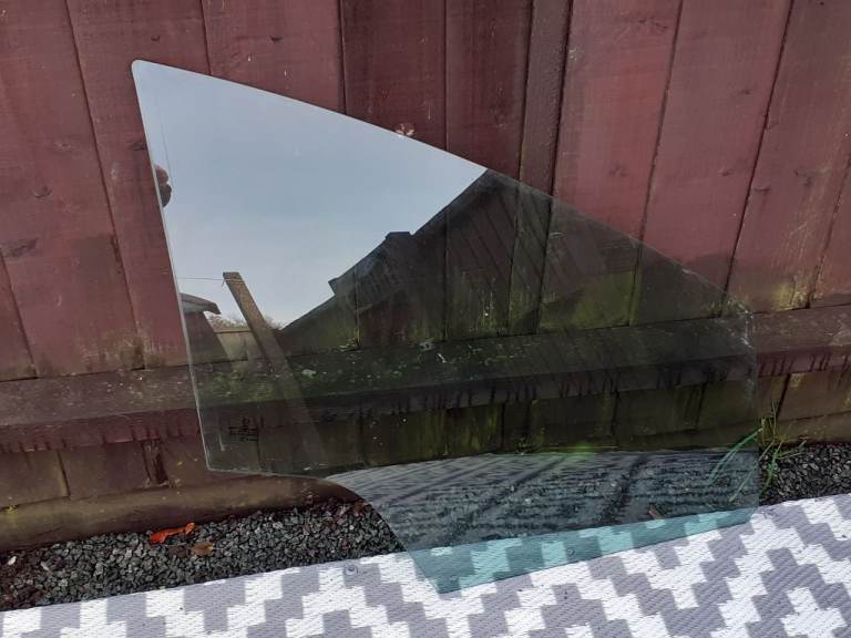 2011 peugeot 3008 front driver window