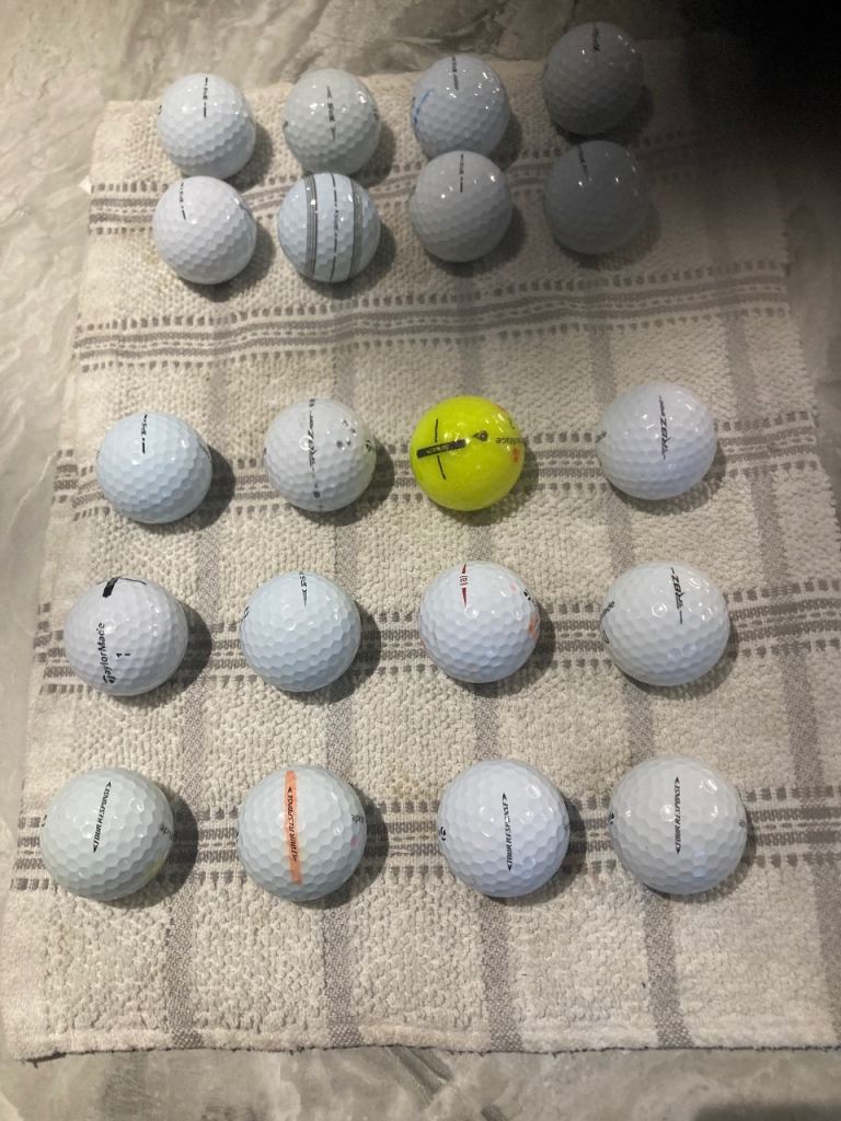 Good Condition Taylormade Mixed Golf Balls – Multicoloured Set