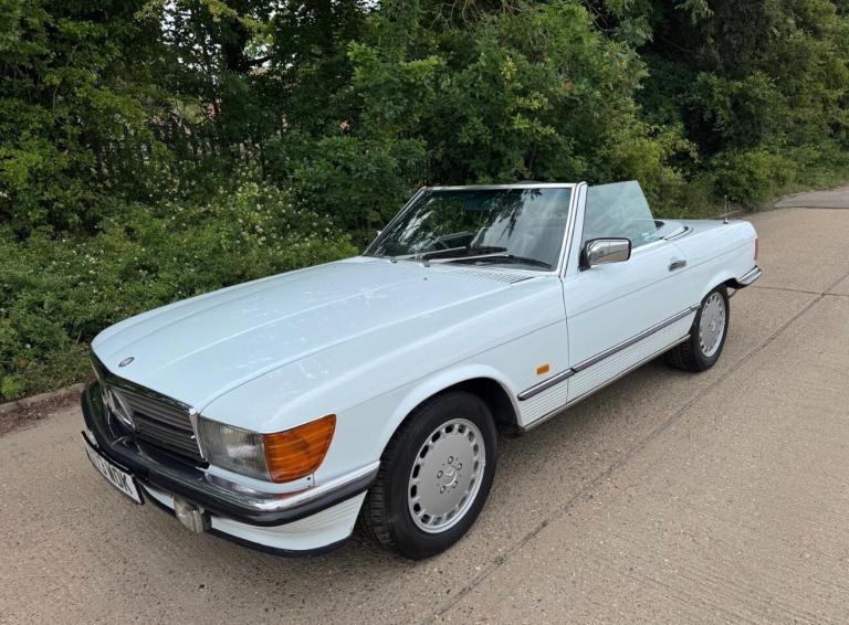 1988 Mercedes-Benz S Class 300 SL 2dr Auto CONVERTIBLE Petrol Automatic