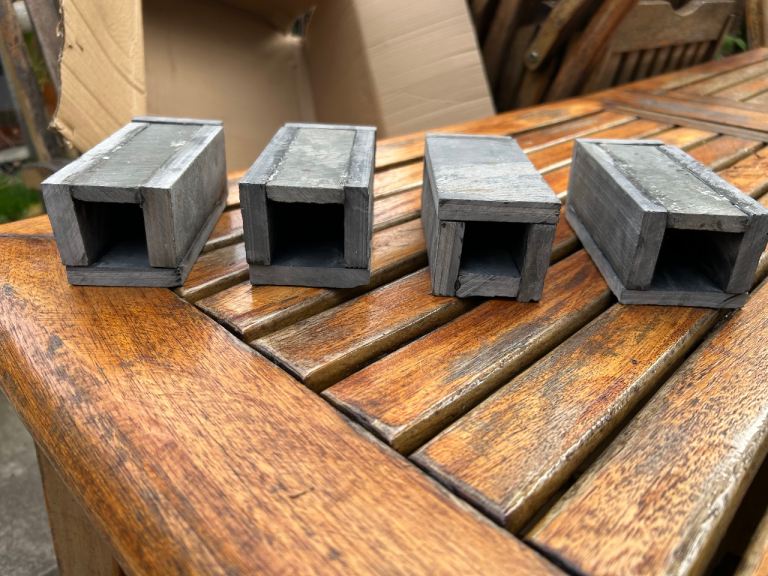 Pleco caves x4