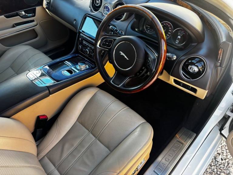 2012 Jaguar XJ XJ 380 V8 Portfolio Auto Euro 5 4dr  Saloon Petrol Automatic