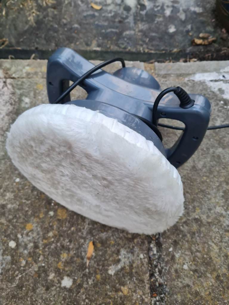 Car polisher