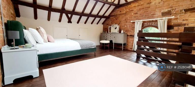 Studio flat in Ham Green Lane, Redditch, B97 (#2528048)