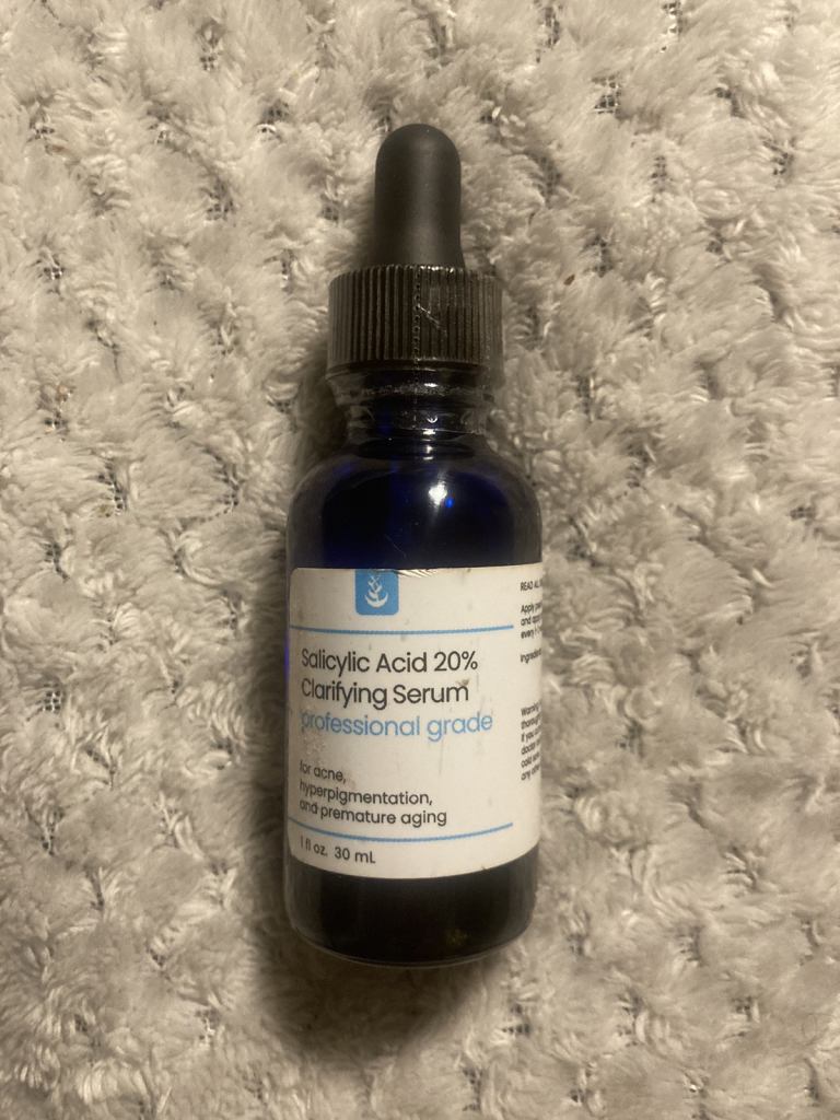Salicylic clarifying serum for acne, pigmentation and premature ageing