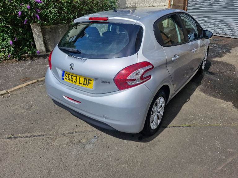 Peugeot, 208, Hatchback, 2013, Manual, 1398 (cc), 5 doors