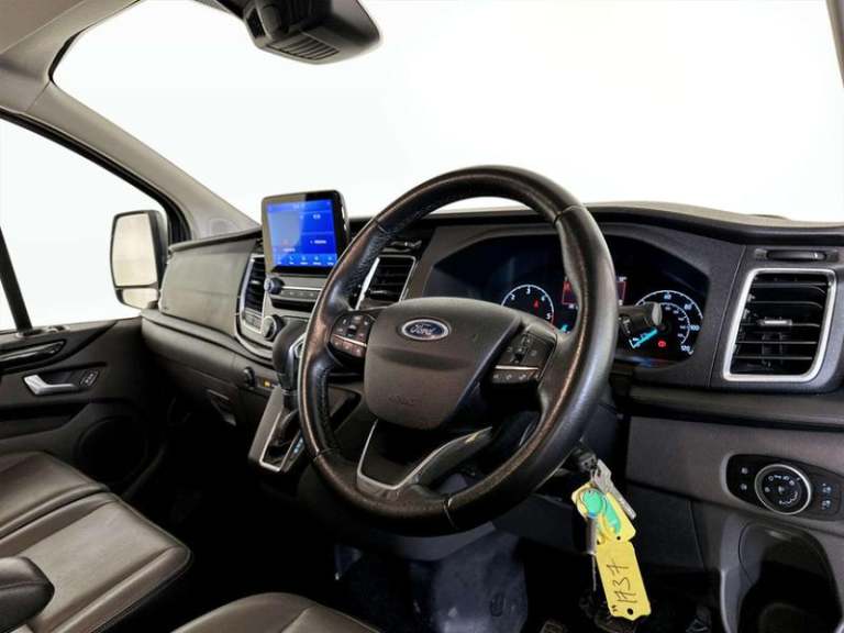 2020 Ford Transit Custom 2.0 EcoBlue 170ps Low Roof D/Cab Limited Van Auto PANEL VAN DIESEL Autom...