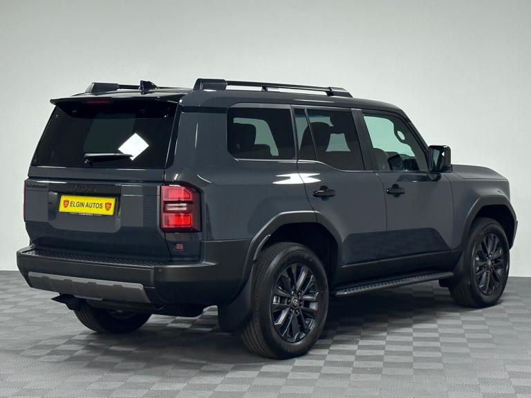 2025 Toyota Land Cruiser Invincible 2.8 D-4D Auto (LWB) ( 204 bhp ) Station Wagon Diesel Automatic