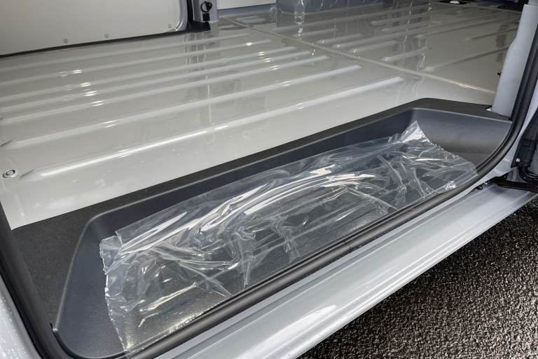 2025 Volkswagen Transporter 2.0 TDI 170PS Commerce Pro Van Auto-Tailgate Van DIESEL Automatic