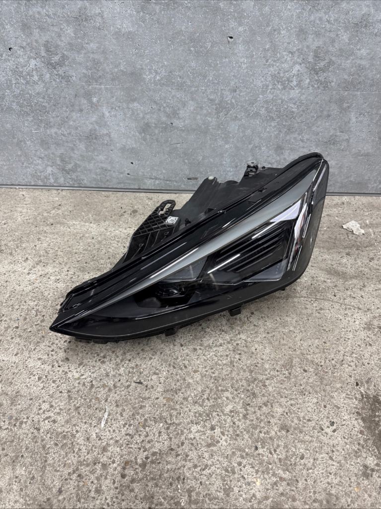 GENUINE SEAT CUPRA LEON 2025 LED PASSENGER SIDE LEFT HEADLIGHT 5FC941007K