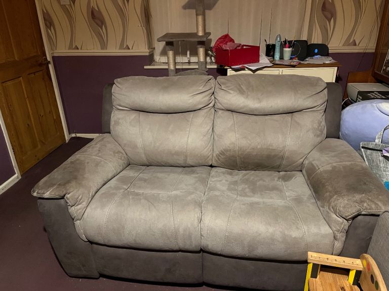 2 seater electric reclining sofa