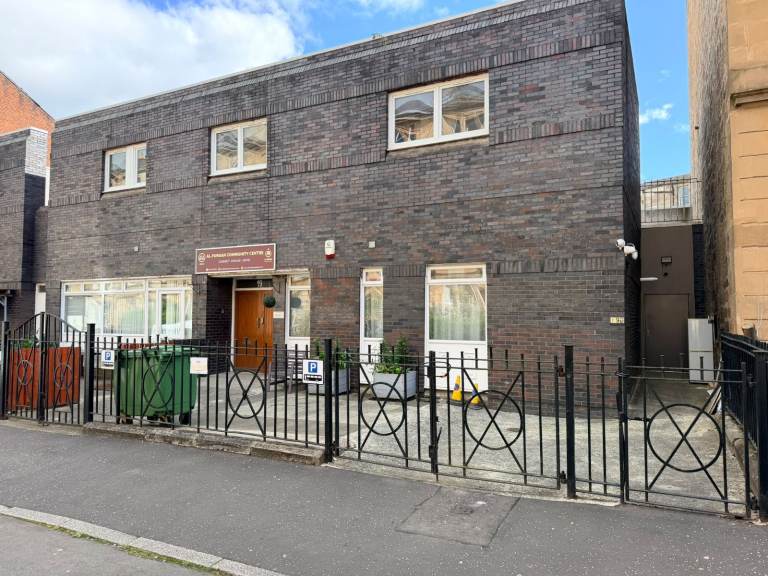 West End 3 Bedroom Flat located in Carrington Street G4 9AJ - Available Now