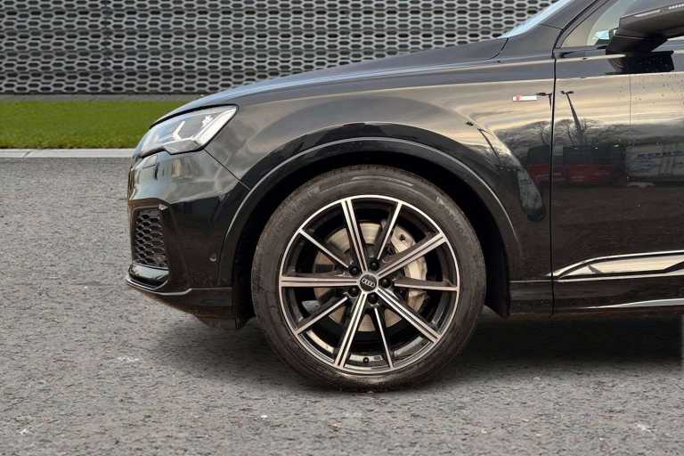 2022 Audi Q7 55 TFSI Quattro Black Edition 5dr Tiptronic [C+S] SUV Petrol Automatic