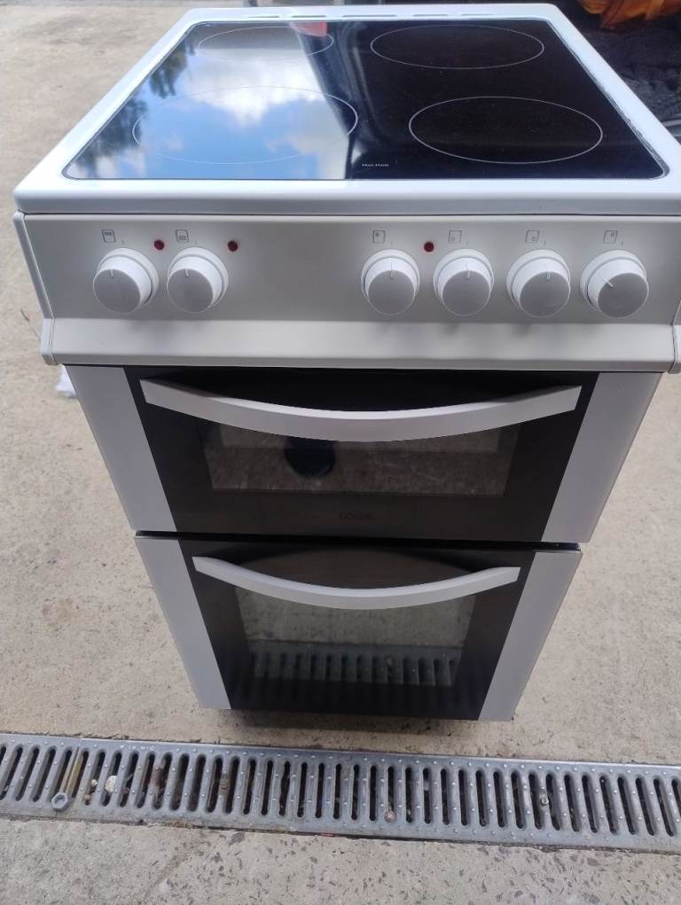 Electric cooker DELIVERY AVAILABLE 