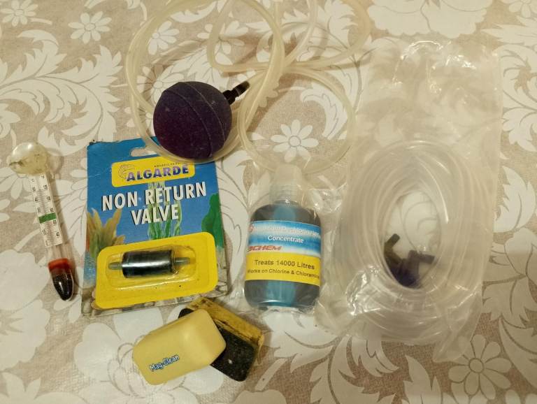 Aquarium Accessories Air line / diffuser dechlorinator magnetic cleaner more...