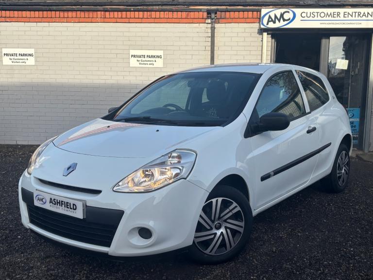 2011 Renault Clio 1.2 16V Pzaz 3dr HATCHBACK Petrol Manual