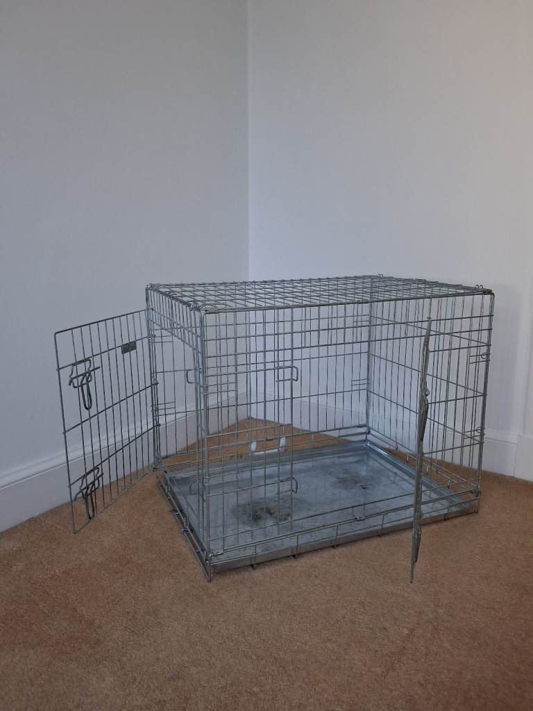 Medium dog crate