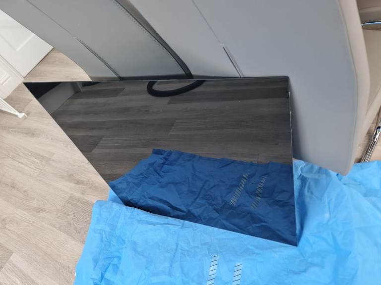 Black Glass Splashback