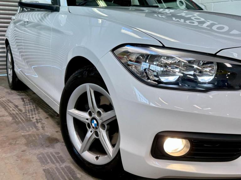 BMW 1 SERIES 1.5 118i SE Euro 6 (s/s) 5dr 2018