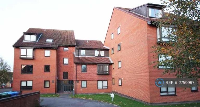 1 bedroom flat in Heathlands Grove, Birmingham, B31 (1 bed) (#2759967)