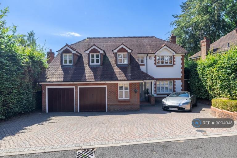 5 bedroom house in The Badgers, Birmingham, B45 (5 bed) (#3004048)