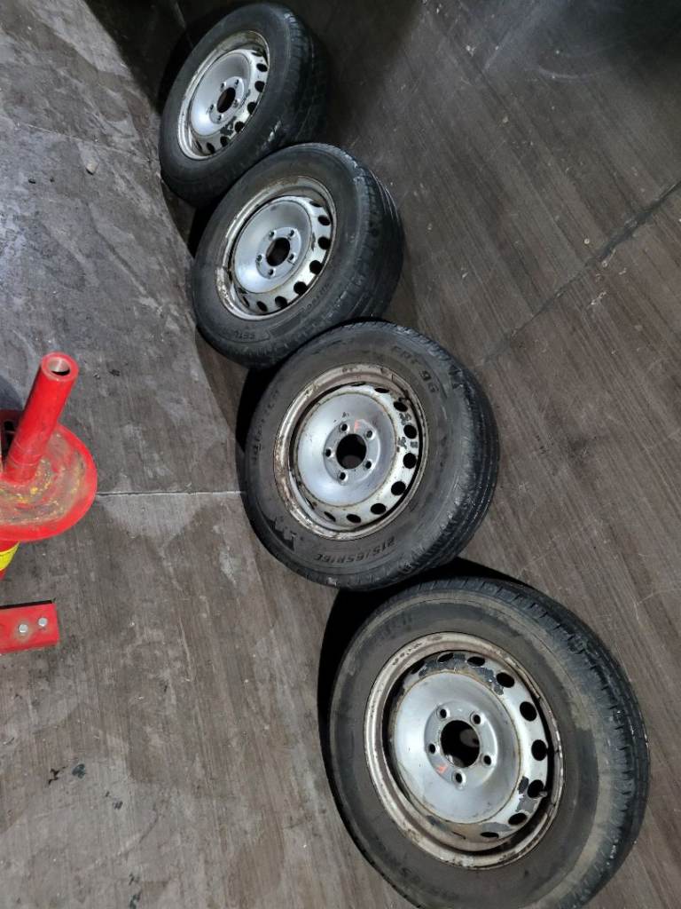 4x Renault master vauxhall movano wheels and good tyres 