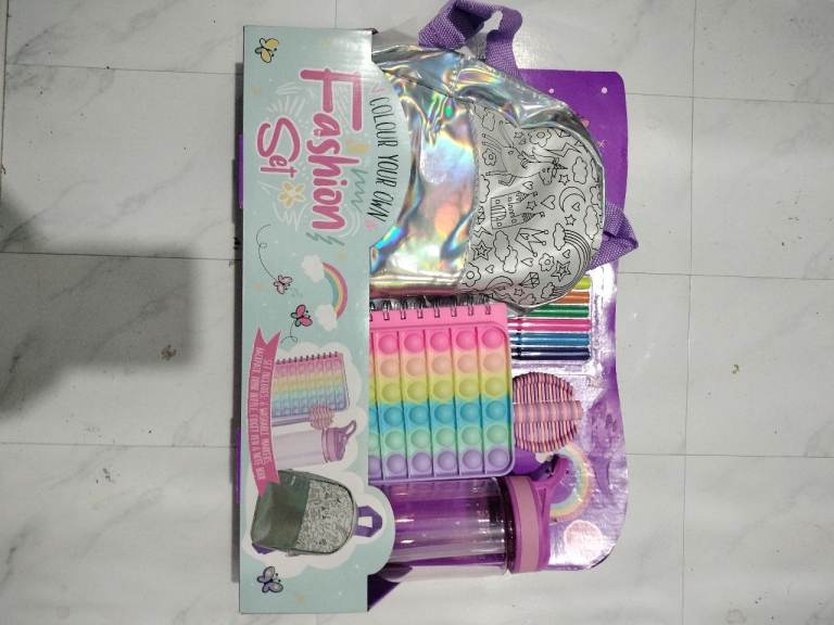 Colour your own fashion set