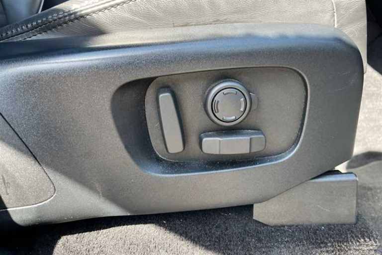 2018 Land Rover Discovery 3.0 TD V6 HSE Luxury SUV 5dr Diesel Auto 4WD Euro 6 (s/s) (258 ps) SUV ...