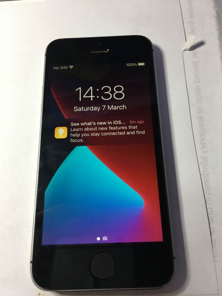 Apple iPhone SE(1-st gen.),32 Gb memory, 2 Gb ram, unlocked