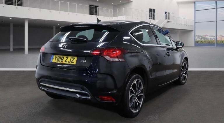 2018 DS Automobiles DS 4 2.0 BlueHDi 180 Prestige 5dr EAT6 [Leather] HATCHBACK DIESEL Automatic