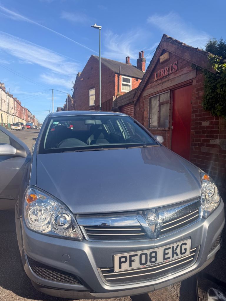 Vauxhall Astra – PF08 EKG | 65,620 Miles | Petrol | 2 Owners | 2 Keys