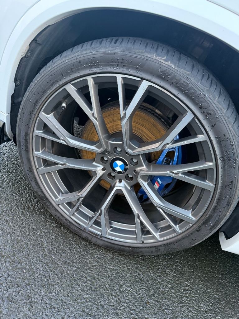 Bnw x5 go5 22” alloys and tyres