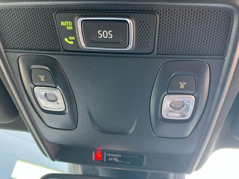 2022 Renault Clio 1.6 E-TECH Hybrid 140 SE Edition 5dr Auto Hatchback PETROL/ELECTRIC Automatic