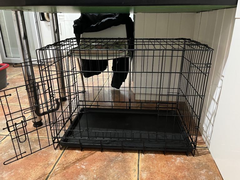 Dog crate 