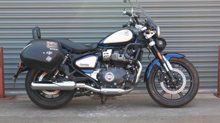 Royal Enfield SUPER METEOR 650 2024
