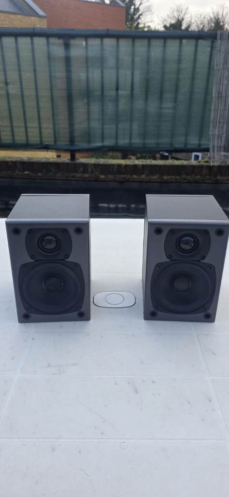 Miller & Kreisel sound M&K SOUND K-5 SPEAKER 2 pieces 100 pound