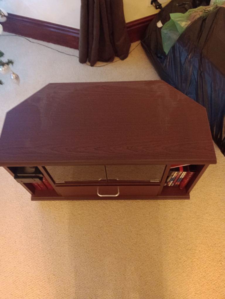 TV corner cabinet 