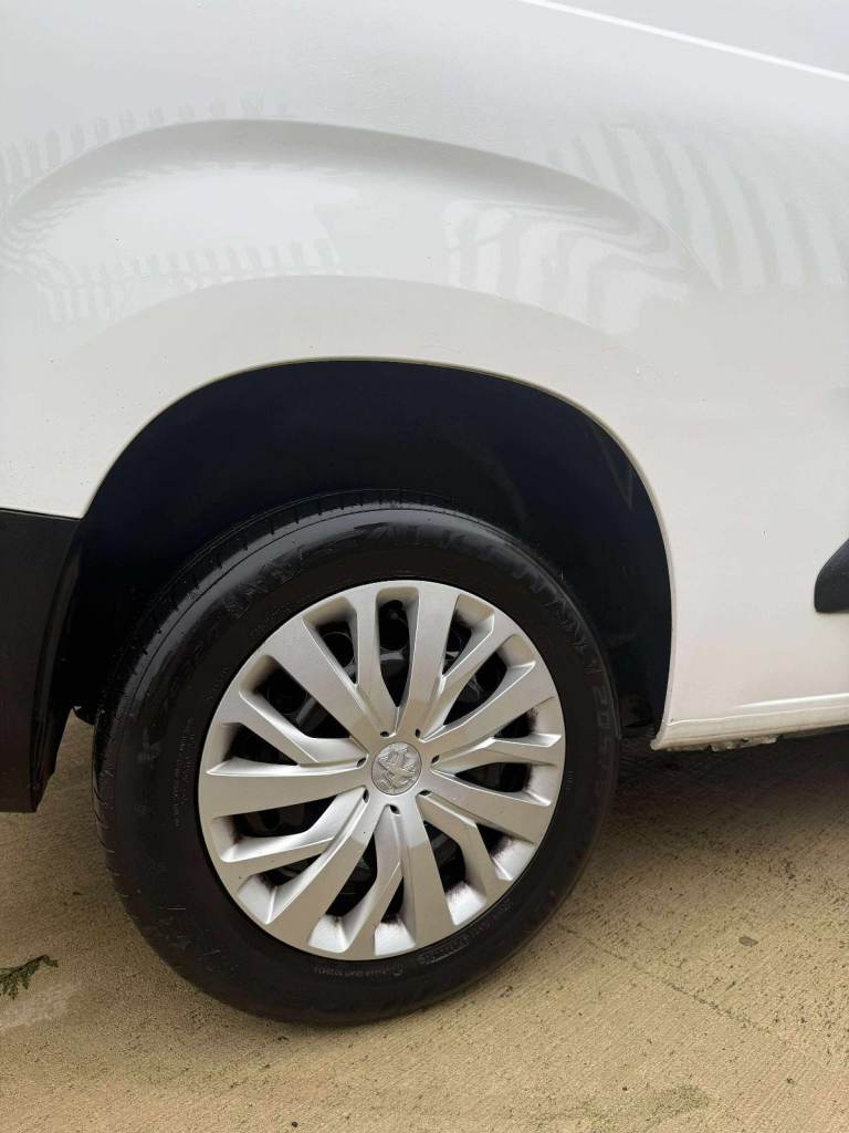 2020 Peugeot partner  no vat 