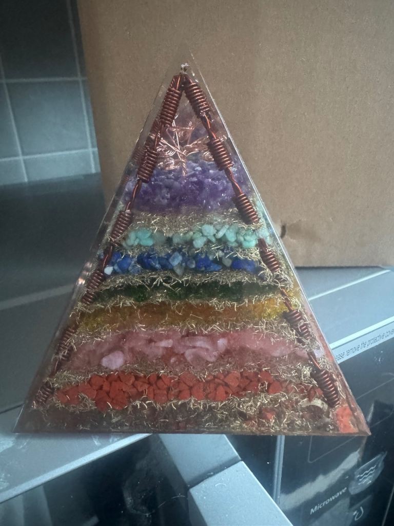 Chakra orgone pyramid 10cm x 10cm new