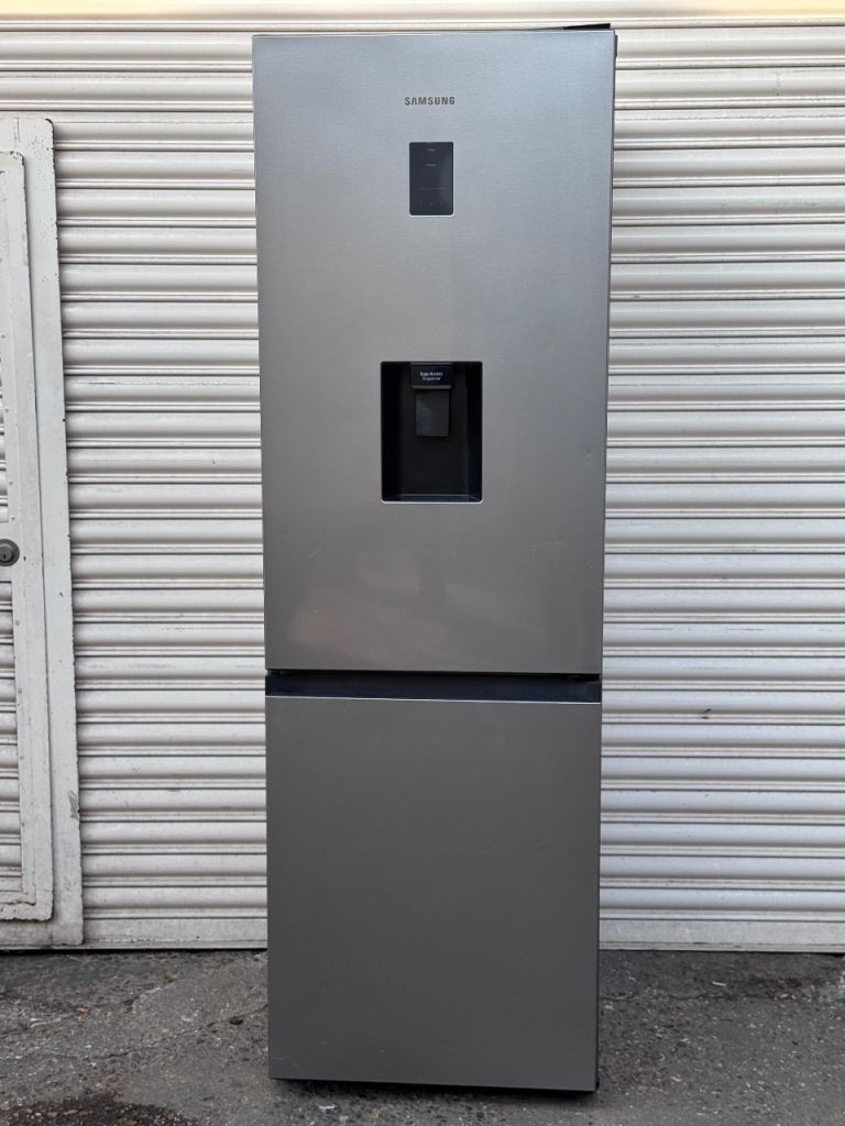 Samsung frost free fridge freezer water dispenser 3 months warranty 