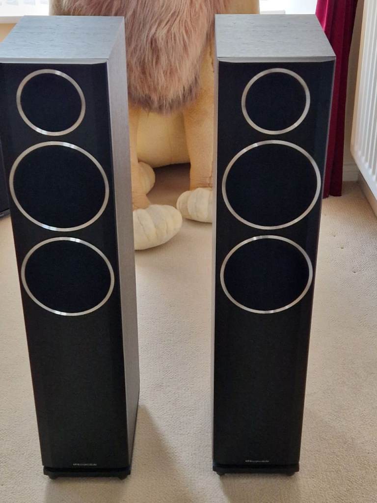 Wharfedale Diamond 155 Floor Standing Speakers