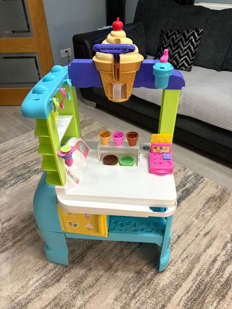 Playdoh ice cream truck  as new