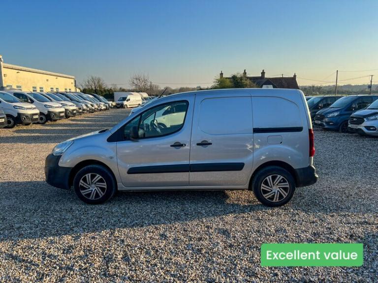 2018 Peugeot Partner SWB L1H1 Low Roof Professional Air Con Nav Sensors EURO 6 NO VAT Panel Van D...